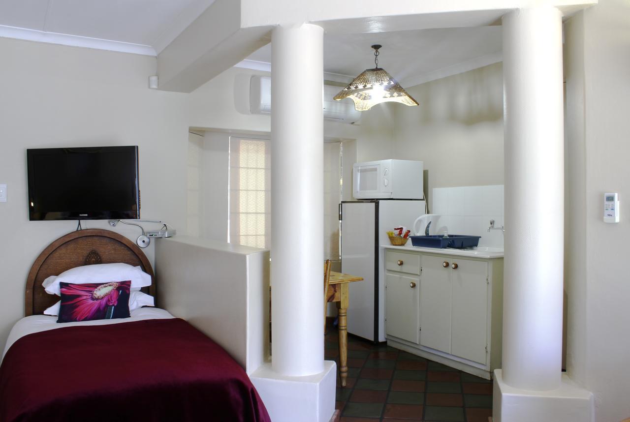 Dias Guest House Bloemfontein Exterior photo